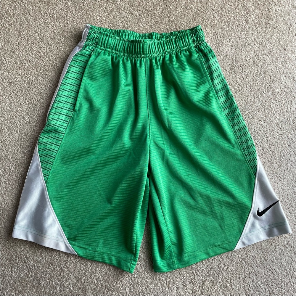 Nike | Nike Basketball Dazzle Shorts | BOY’S MEDIUM